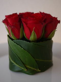 Small roses gift for valentine's